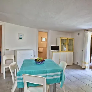 Isa-residence With Swimming-pool In At Only 500 M From The Aparthotel Porto Rotondo